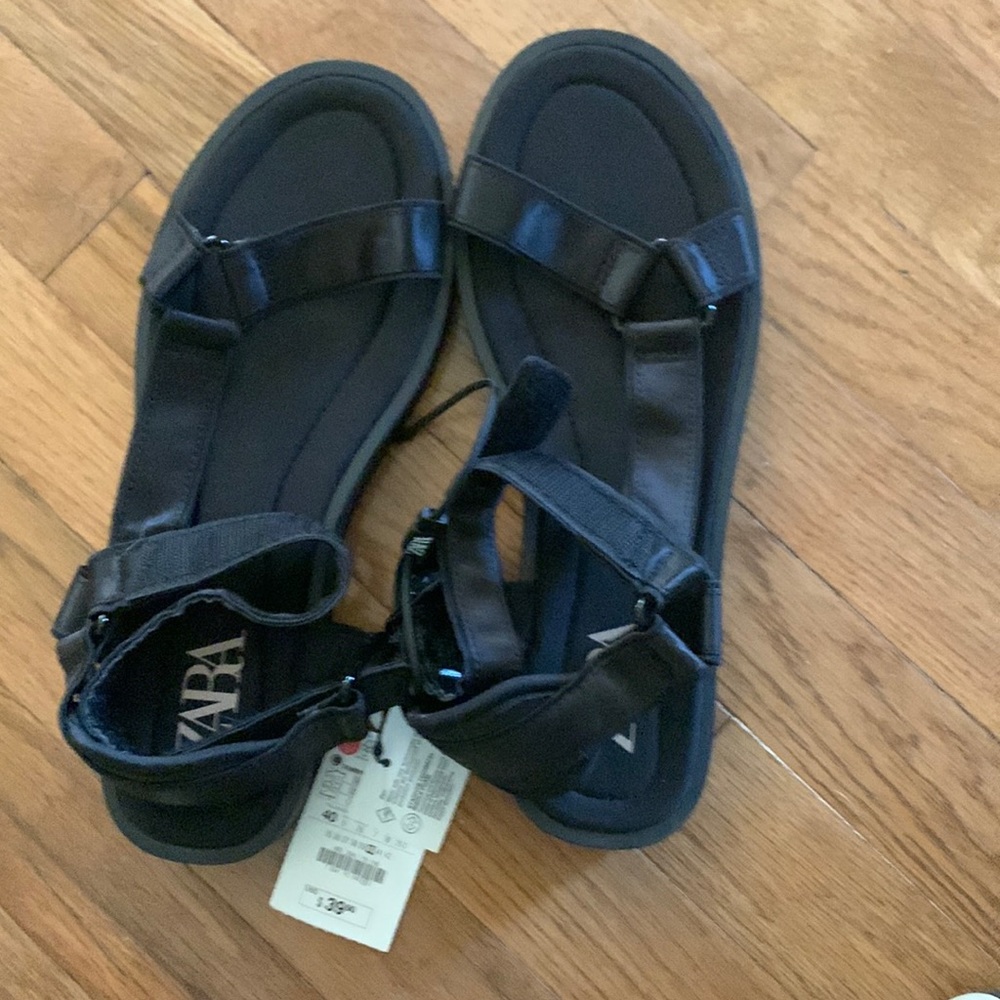 NWT Zara sandals size 9